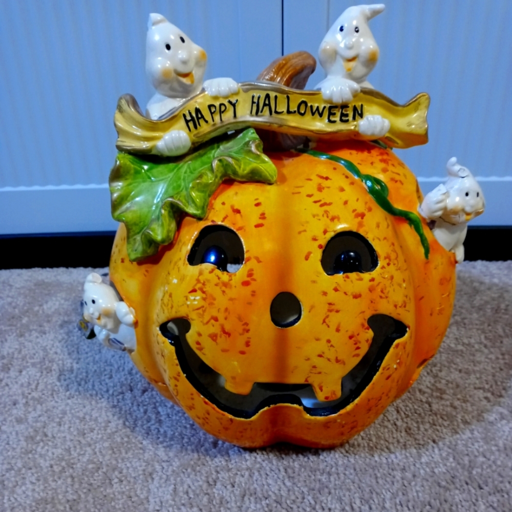 COPY - Halloween decor light up..
